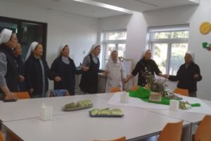 김 안젤라 수녀님의 축일을 축하하며~~