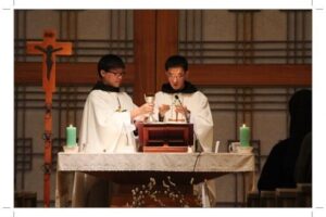 꼰벤뚜알 프란치스코 수도회 새사제 첫미사