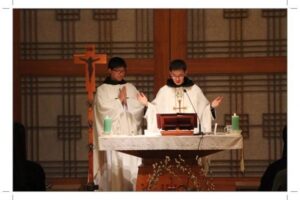 꼰벨뚜알 프란치스코 수도회 새사제 미사