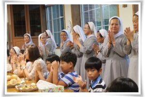 수도 공동체 가족들이 축하드립니다.